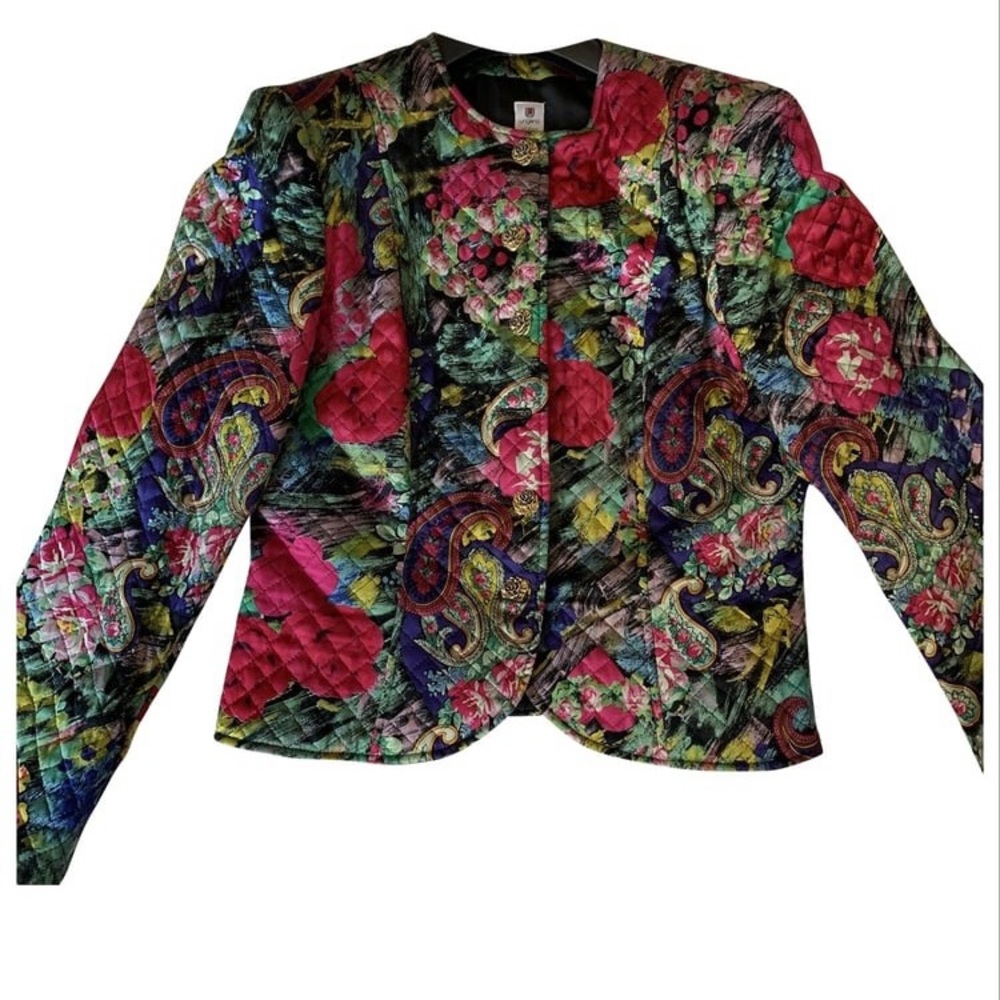 Elegant multicolor vintage vest by Emanuel ungaro made in Italy.